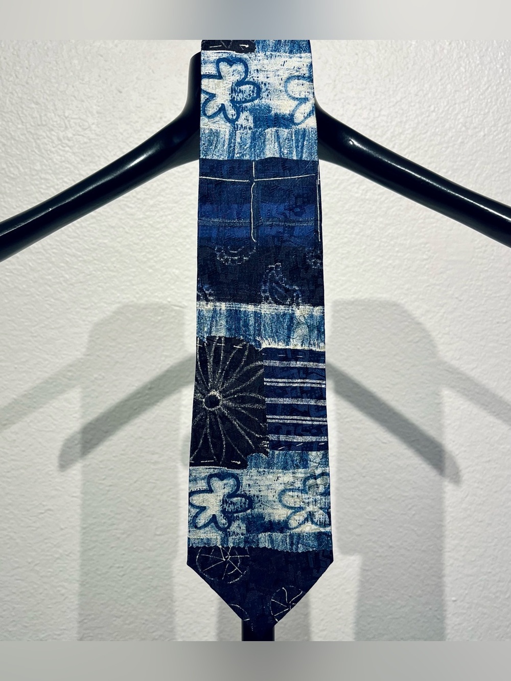 Vintage Hyde Park 100% Silk Blue Floral Patchwork Necktie